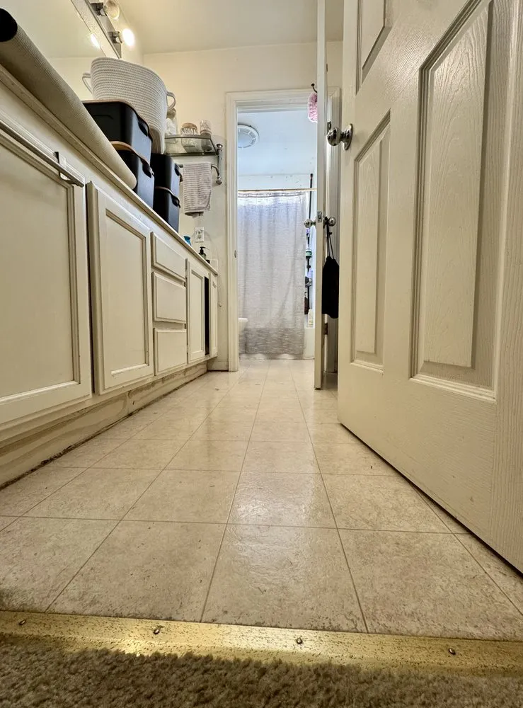 Slide of Flores Construction