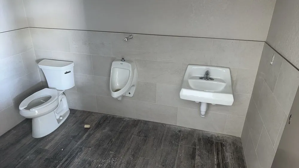 Slide of Flores plumbing