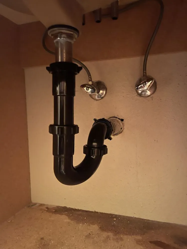 Slide of Flores Precision Plumbing