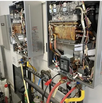 Flotech Services Logo