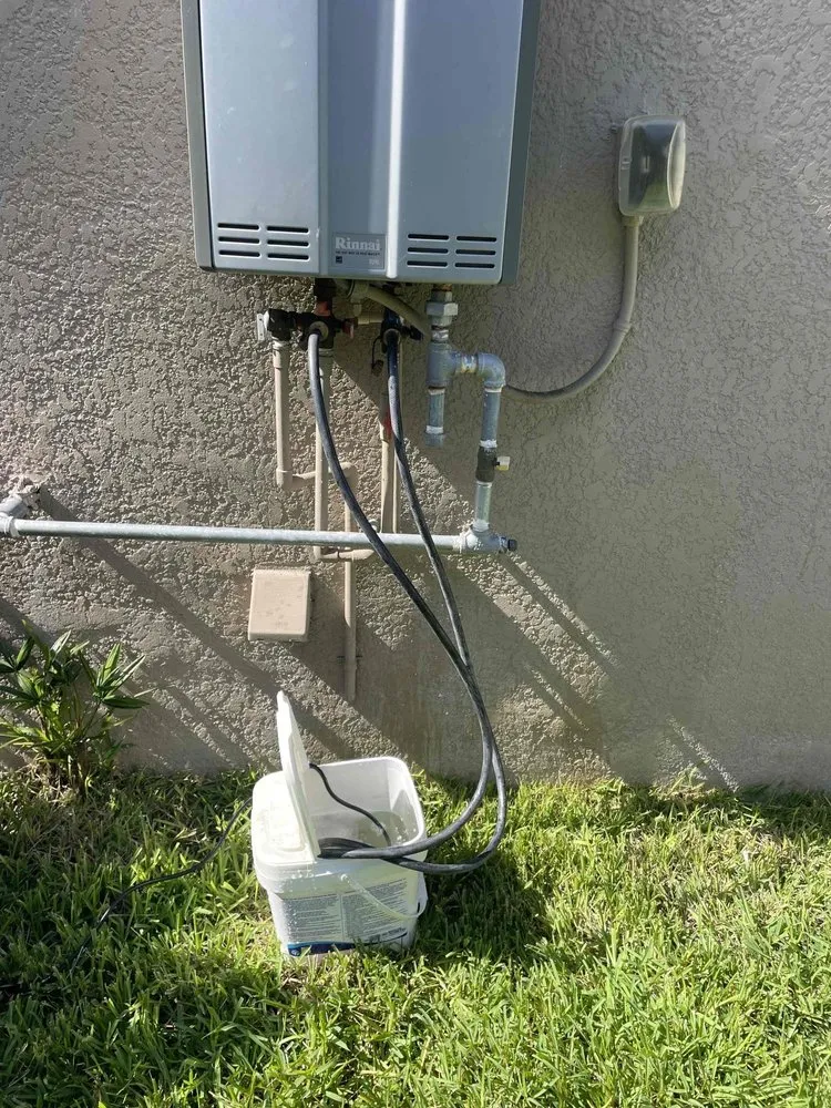 Expert water heater service experts serving St. Petersburg, FL - Flow Pros Plumbing