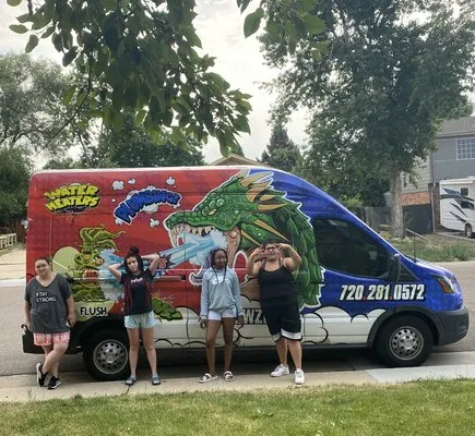 Flowline Plumbing Logo