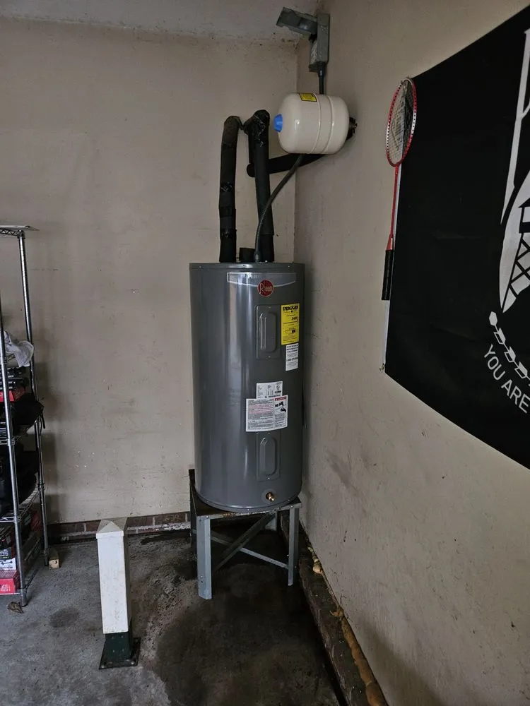 Slide of Flowmaxx Plumbing