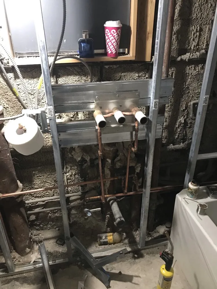 Top-rated water heater service experts serving Glendale, NY - Four Season Piping & Mechanical