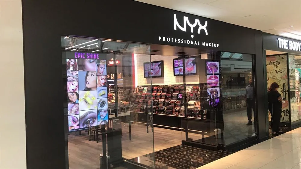 Emergency water heater service in Houston, TX by Fox Plumbing - Commercial Contractors