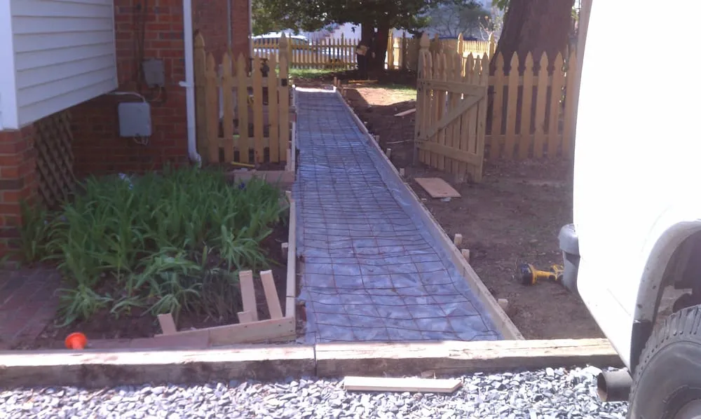 Slide of F&R Construction