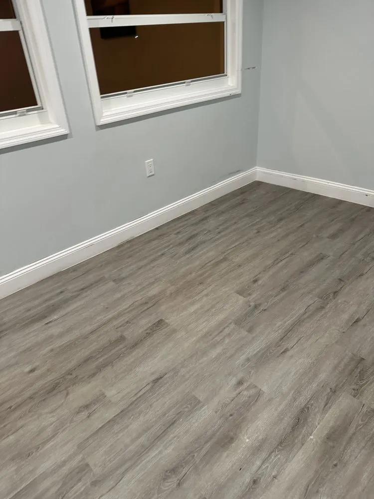 Slide of Francisco Handyman