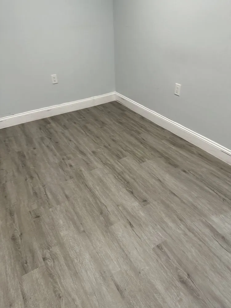 Slide of Francisco Handyman