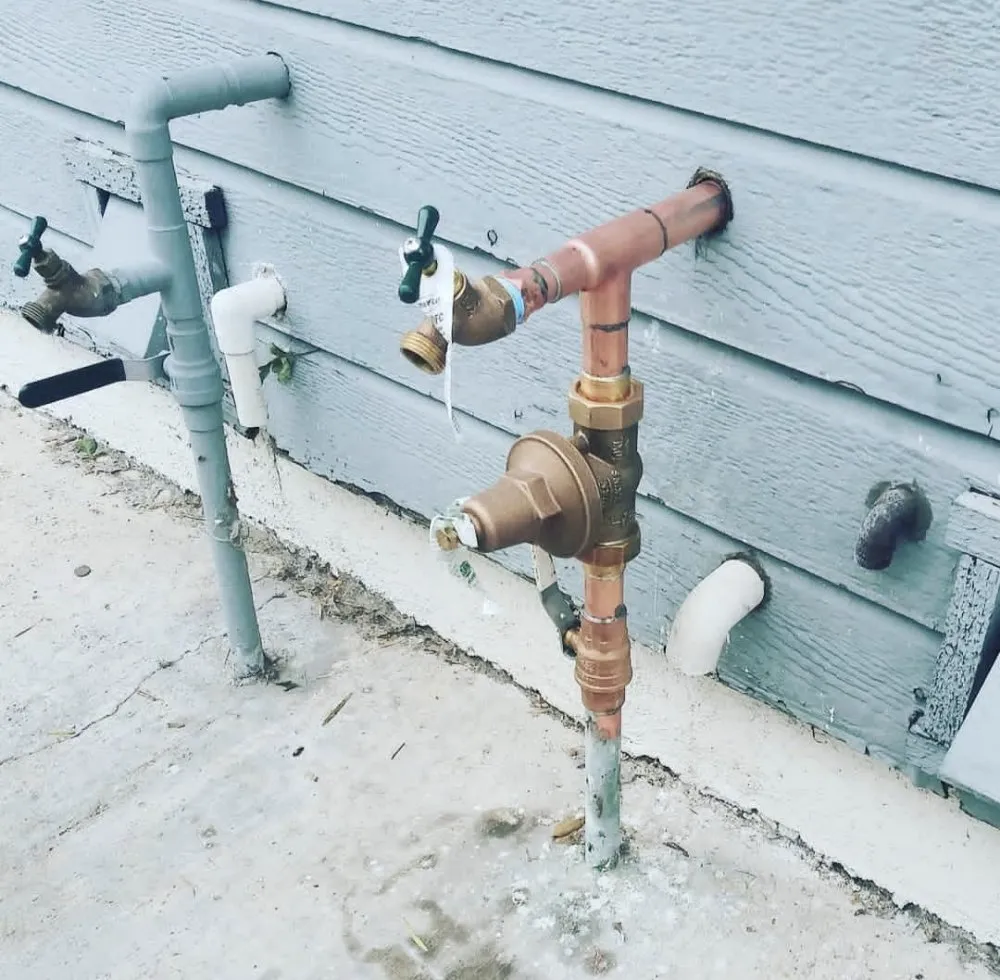 Slide of Frankie's Plumbing & Repipe