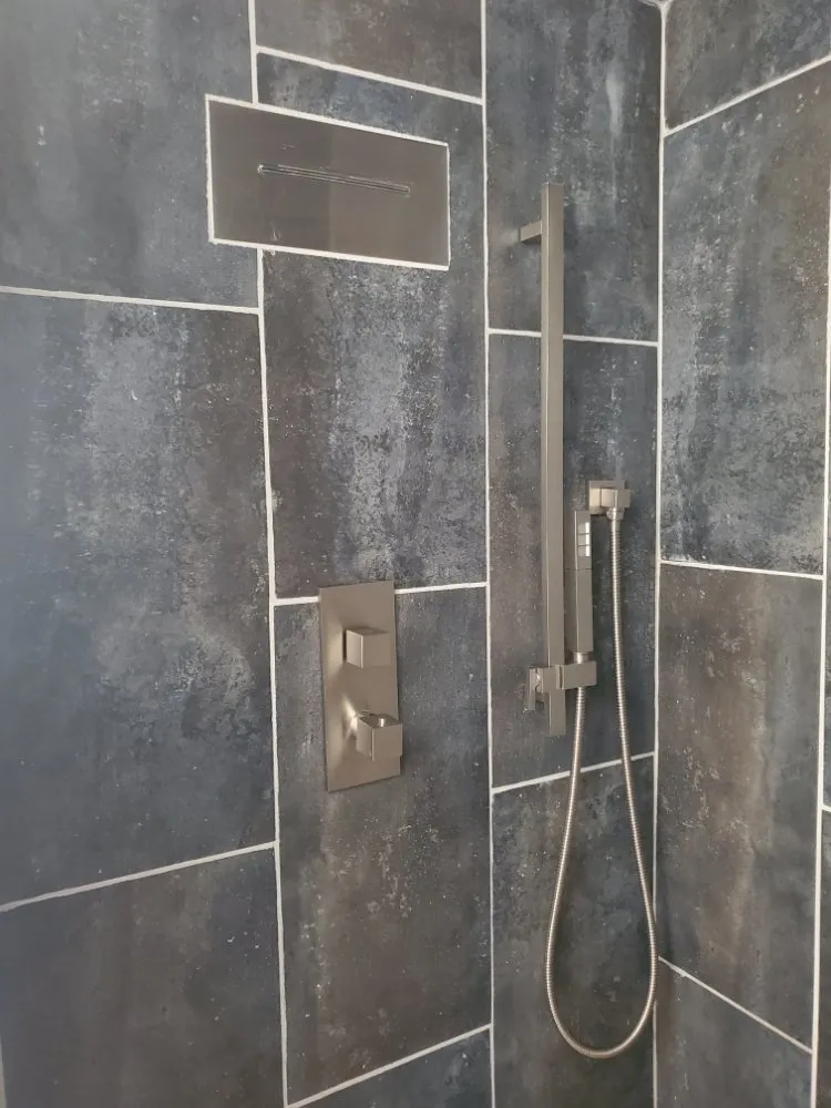 Expert water heater service experts serving Lennox, CA - Freddy's Construction Company