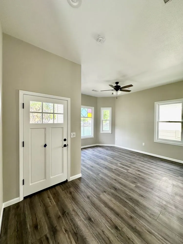 Slide of Fresno Sierra Contractors