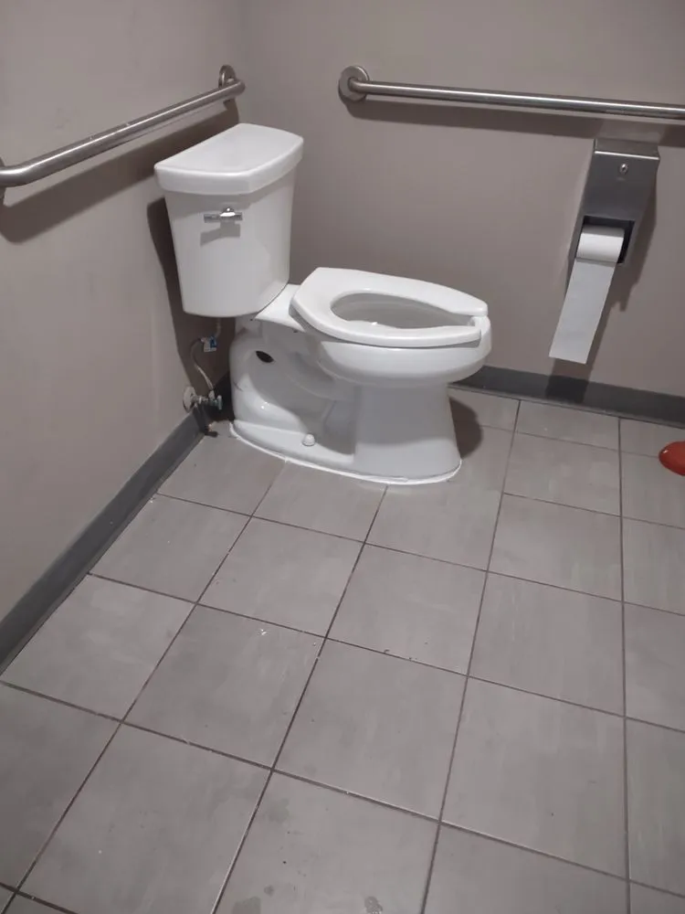 Slide of Frison Maintenance Service