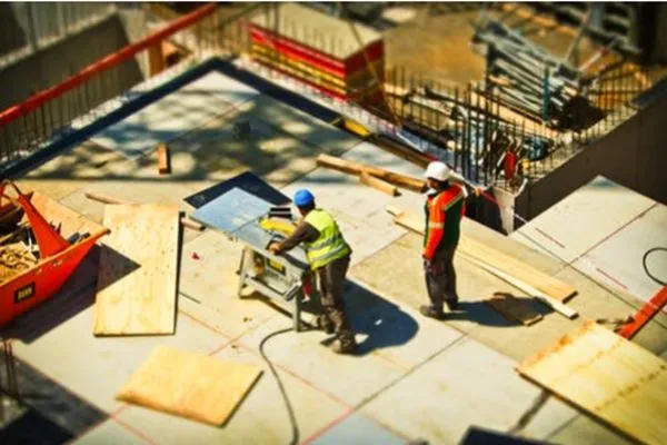 Fuller & Sons Construction Logo