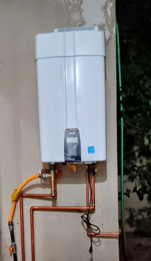 Slide of F&W Plumbing Services And Repairs