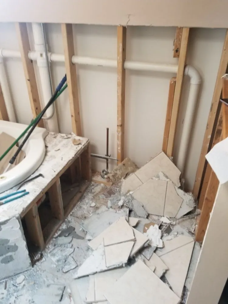 Slide of G & G Construction