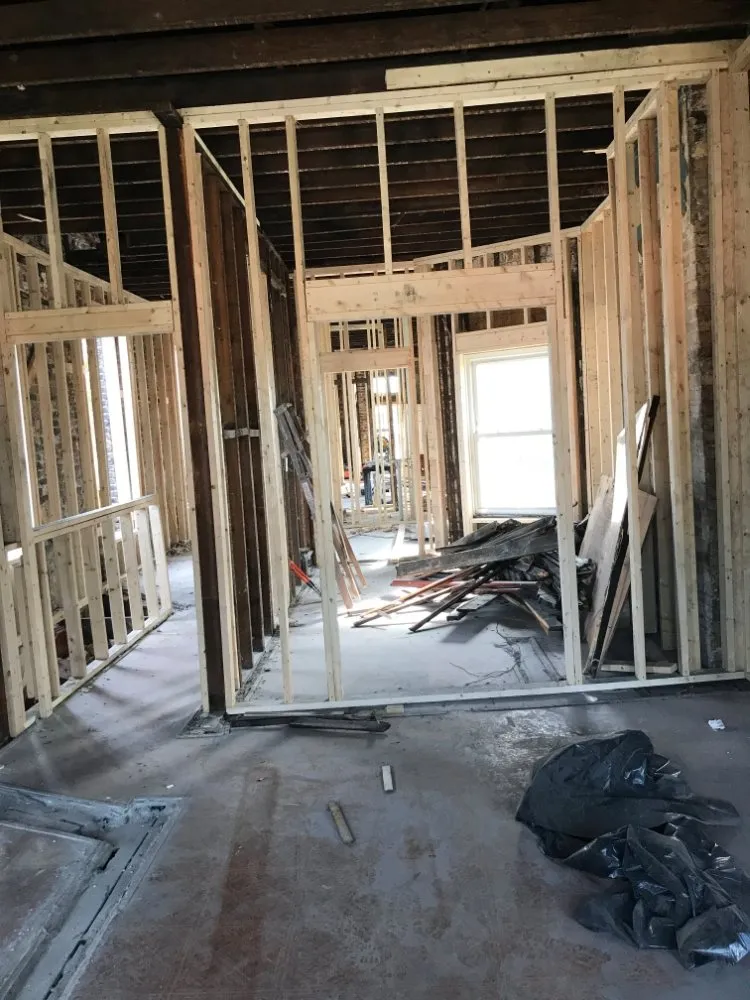 Slide of G & G Construction