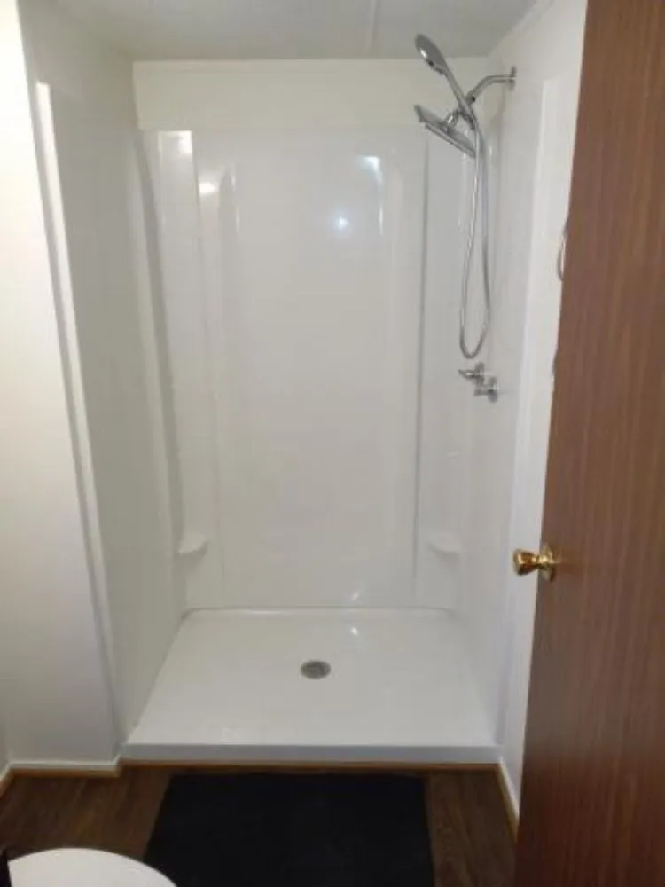 Slide of G & G Construction