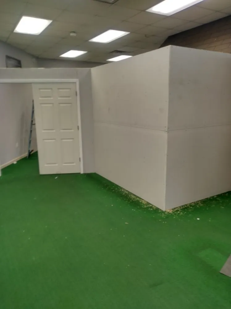 Slide of G & G Construction