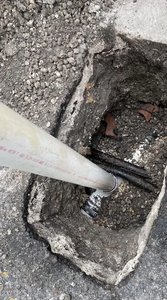 Slide of G & L plumbing of Miami-dade