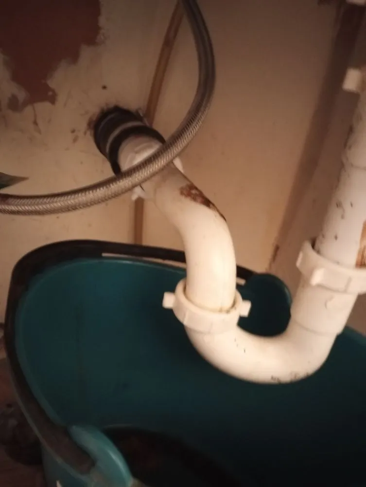 Reliable water heater service in SHELBYVILLE, TN by G & S Plumbing Services