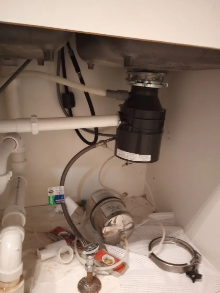 Expert water heater service for homes in SHELBYVILLE, TN by G & S Plumbing Services