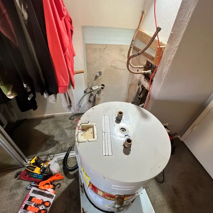 Emergency emergency plumbing in San Fernando Valley, CA by G Industries