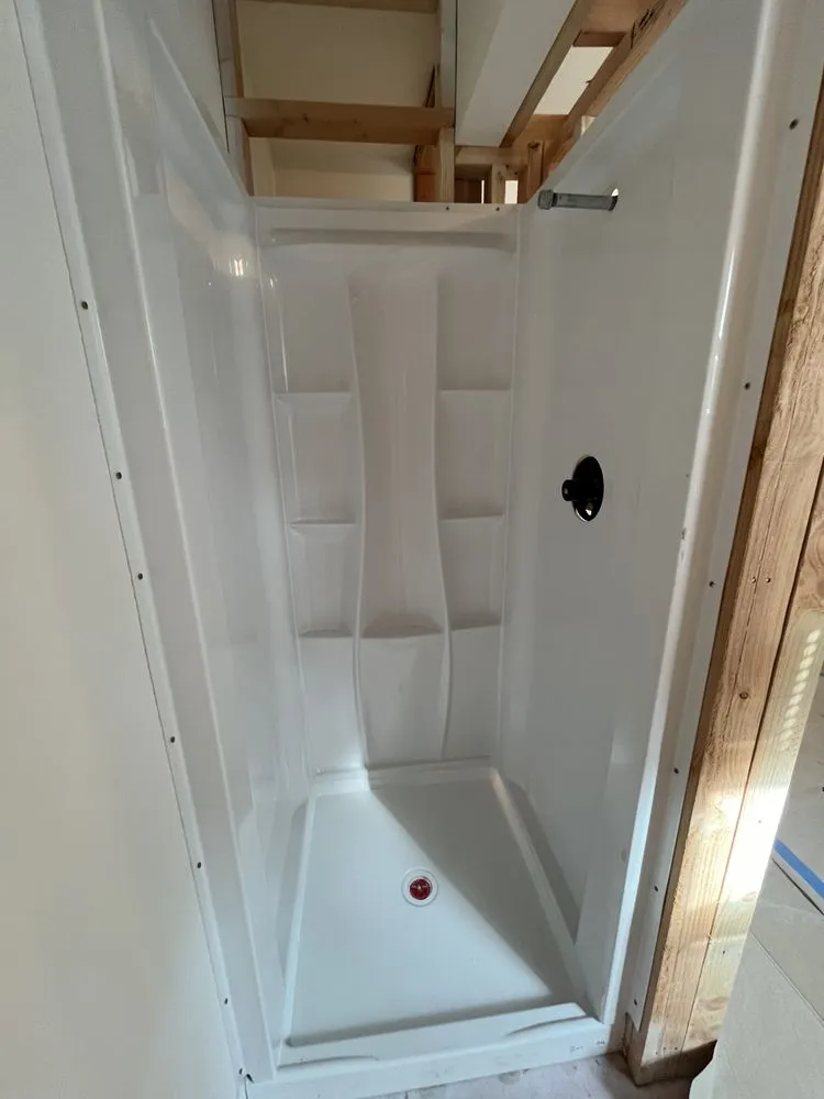 Slide of Gabriel Luna Plumbing Service