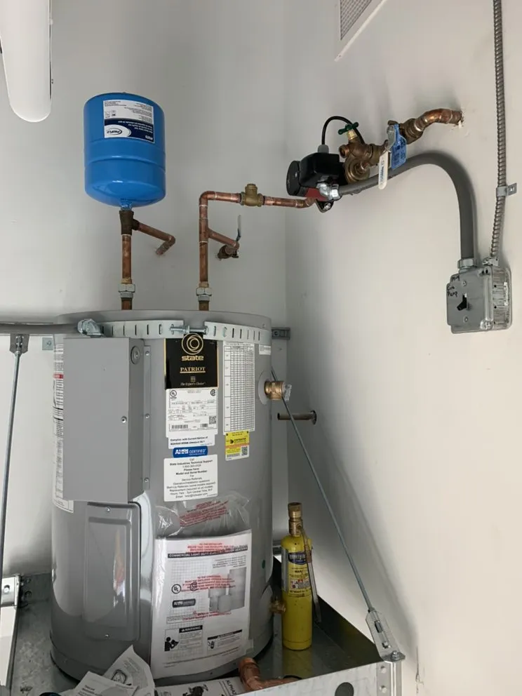 Slide of Gabriel Luna Plumbing Service