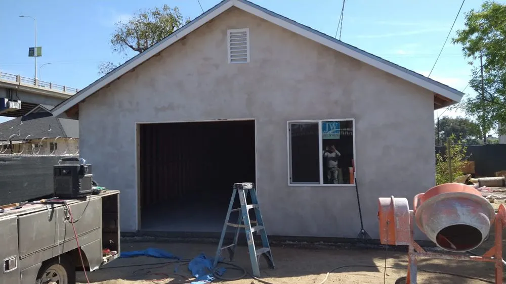 Slide of Gabriel Mariscal General Contractor