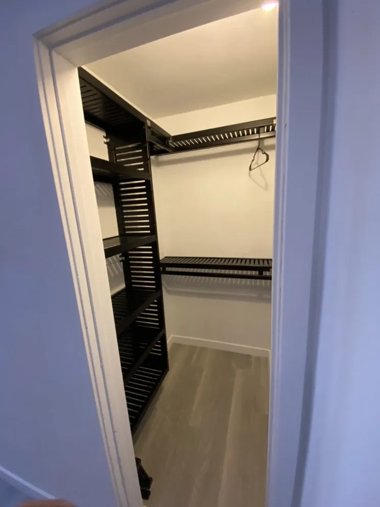 Slide of Galindo Crown