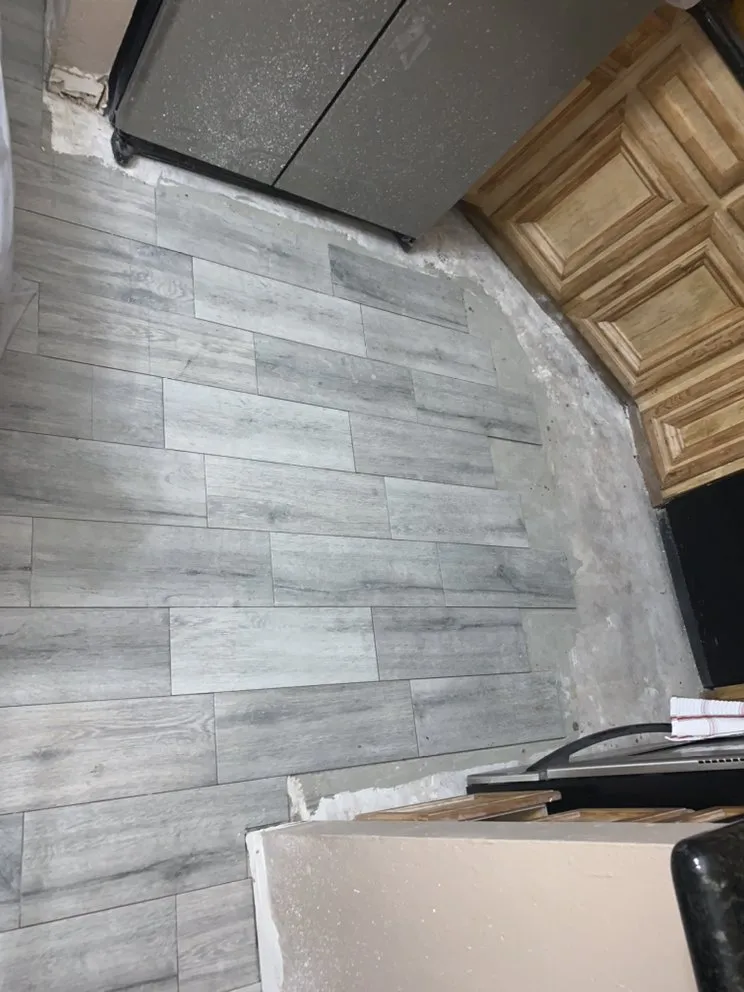 Slide of Gallegos painting and remodeling