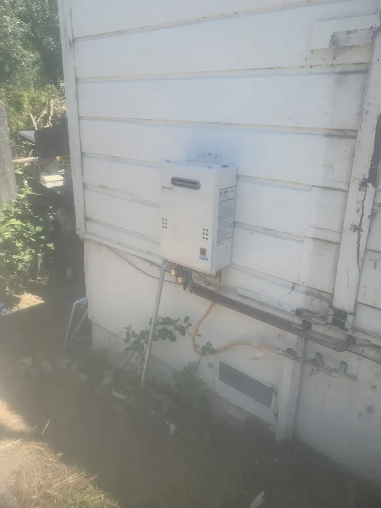 Slide of Galvan's Custom Plumbing