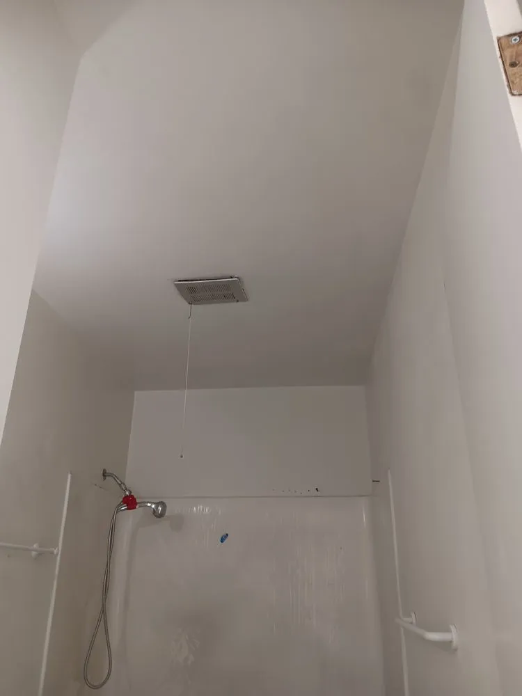 Slide of Gardners Maintenance And Exterior Home Detailing