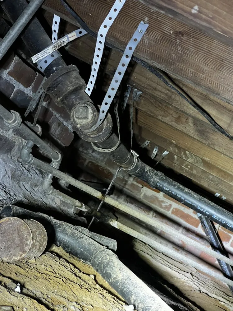 Slide of Gary's Plumbing