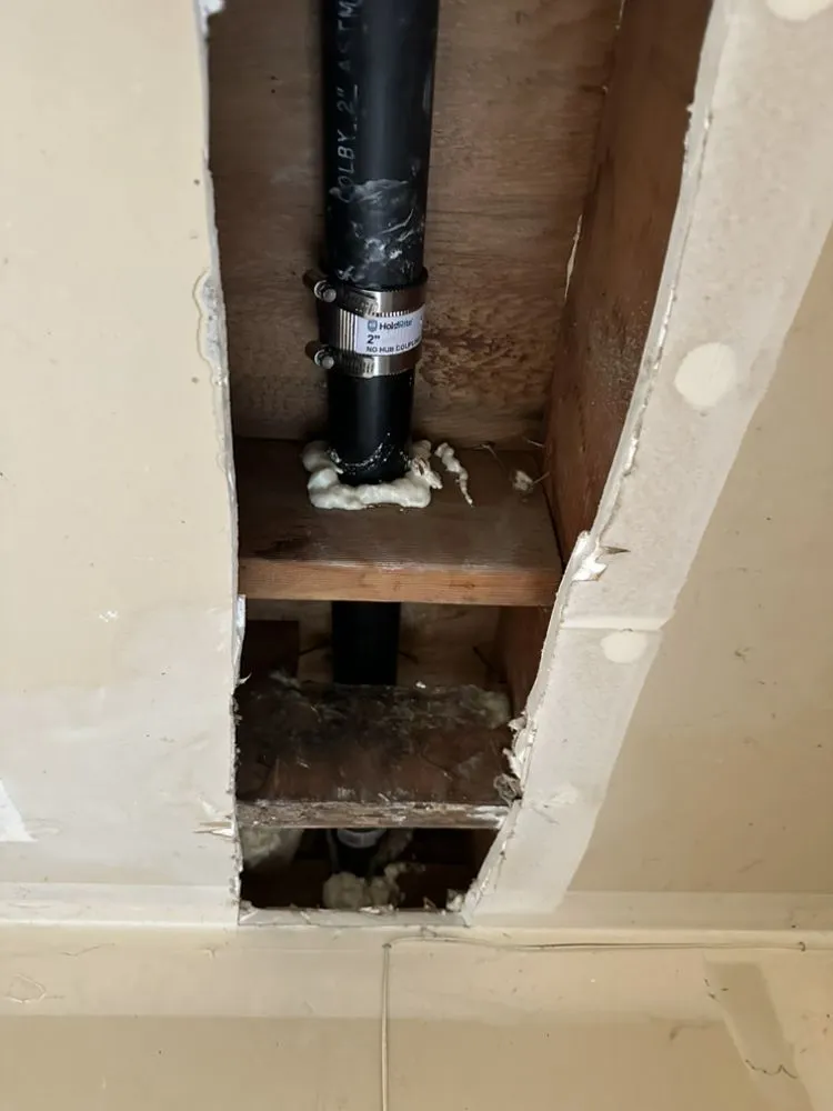 Slide of Garza Brothers Plumbing