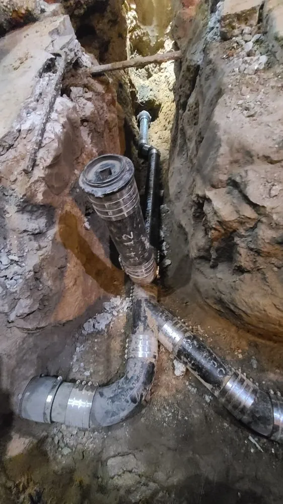 Slide of Gateway Rooter