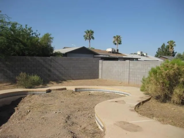 Slide of Gators Sand Pumping