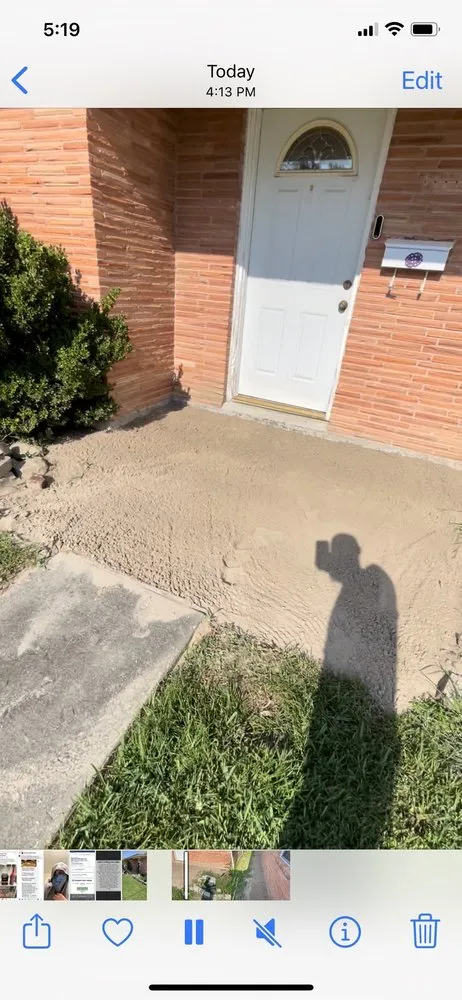 Slide of Gators Sand Pumping