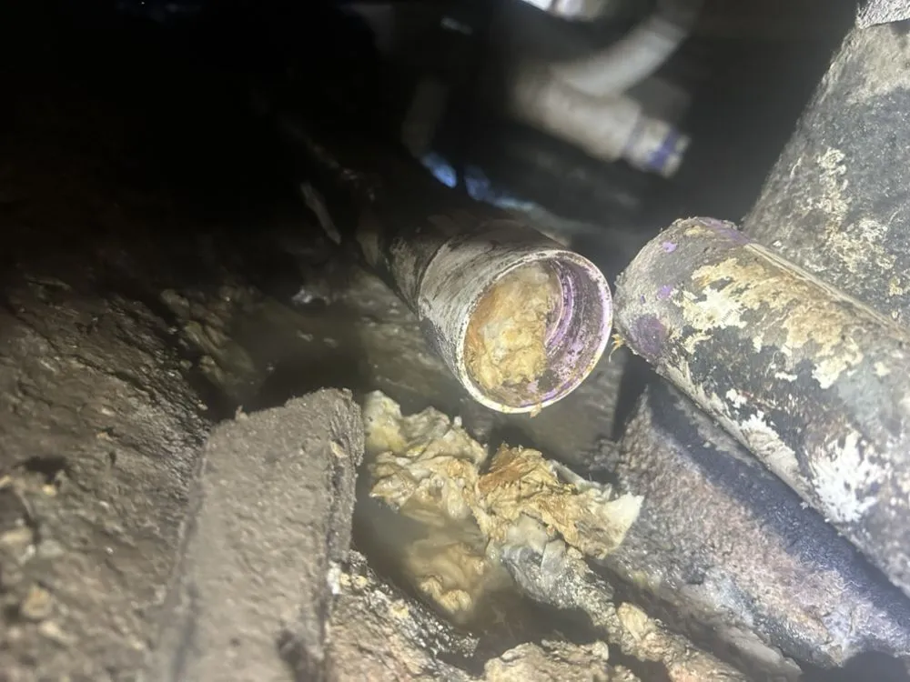 Slide of gavilans plumbing