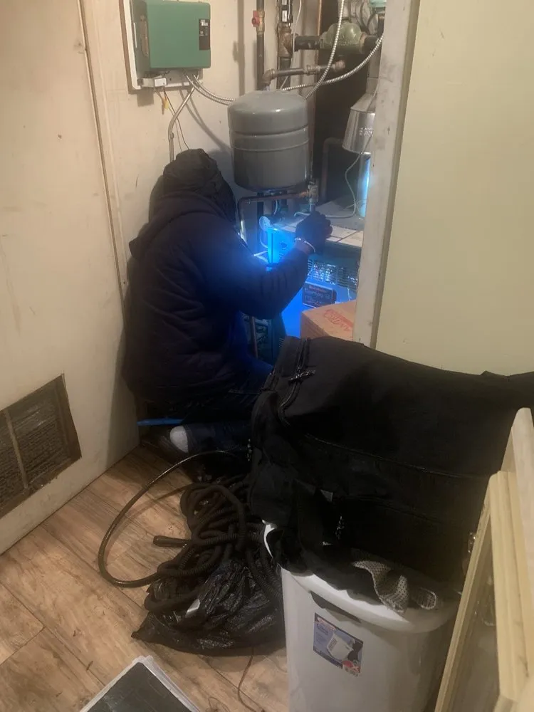 Slide of Gee HVAC Services