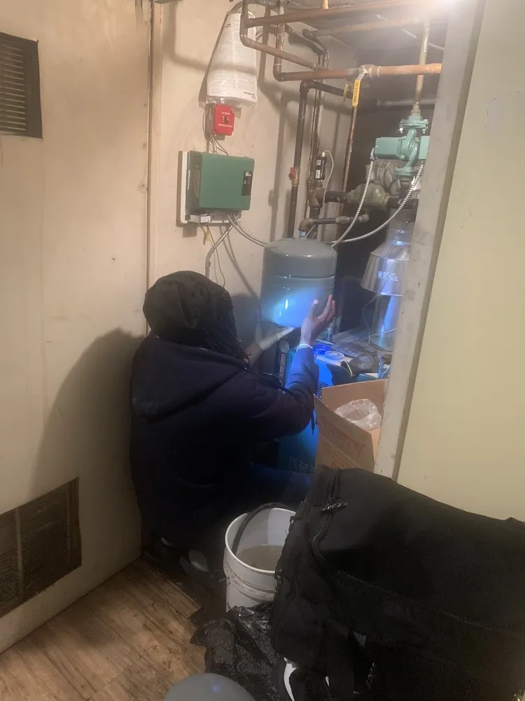 Slide of Gee HVAC Services