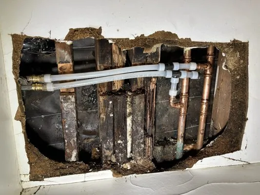 Gentlemen’s Plumbing