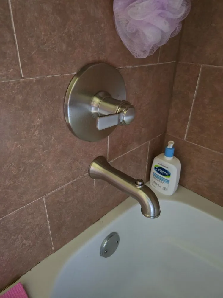 Slide of Genuin Brothers