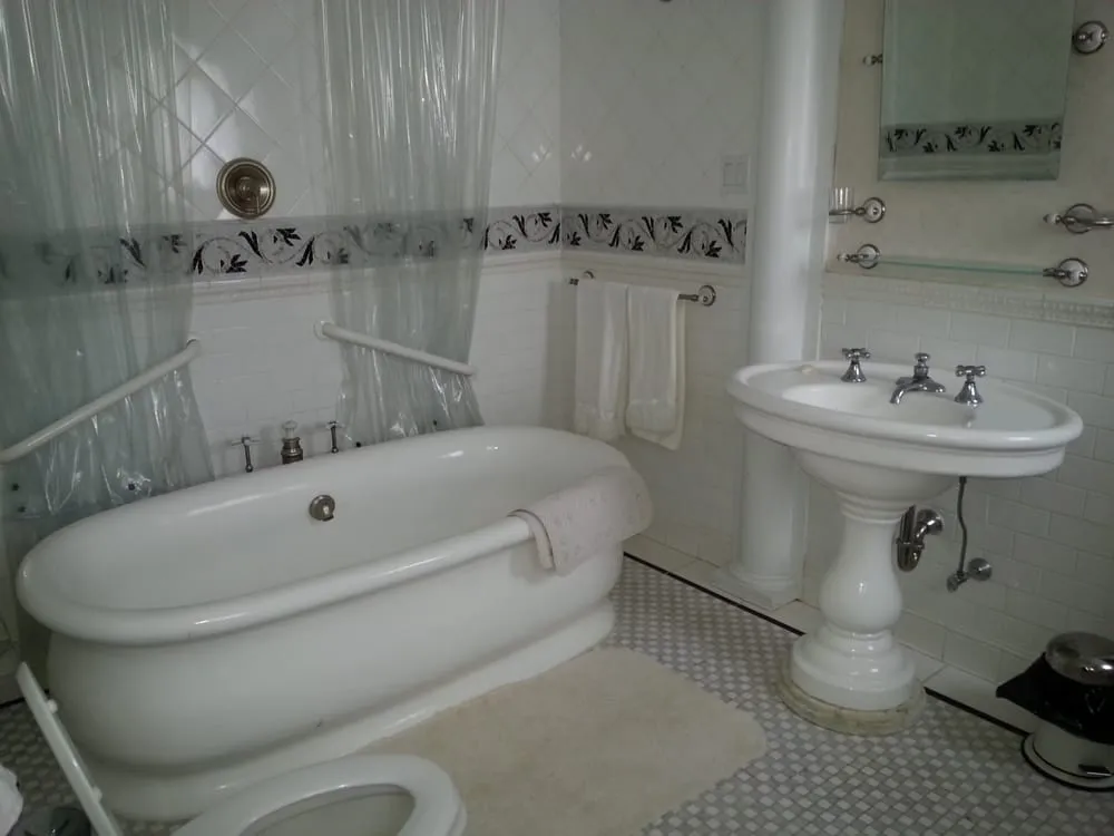 Slide of George Jackson Plumbing