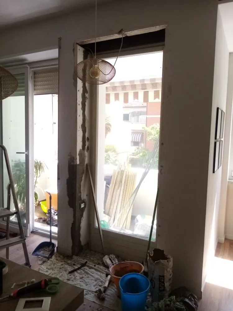 Slide of Gianlu Handyman