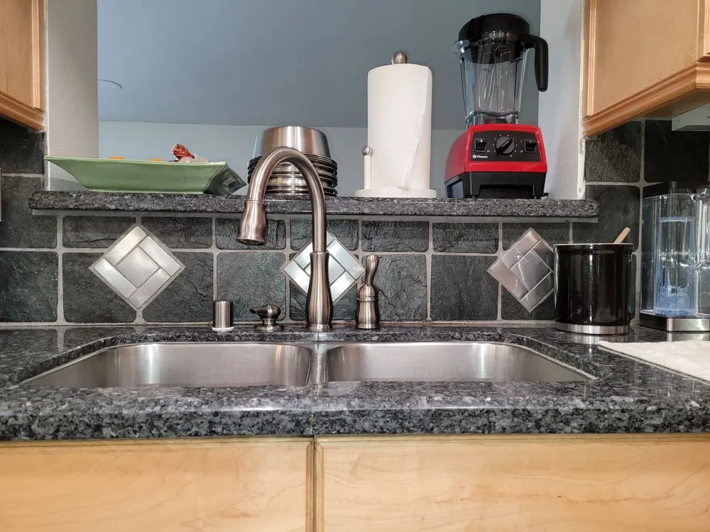 Slide of Gibbor Construction