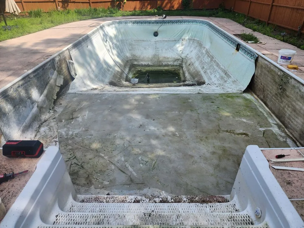 Slide of Gibbs Pool Service