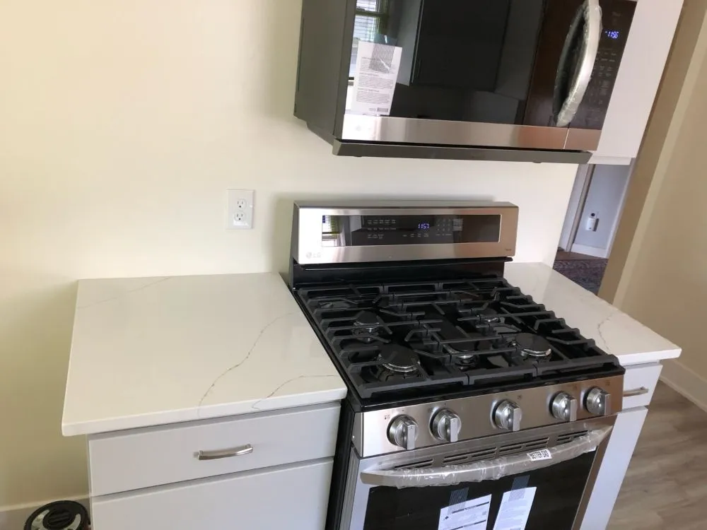 Slide of Gibson & Granite