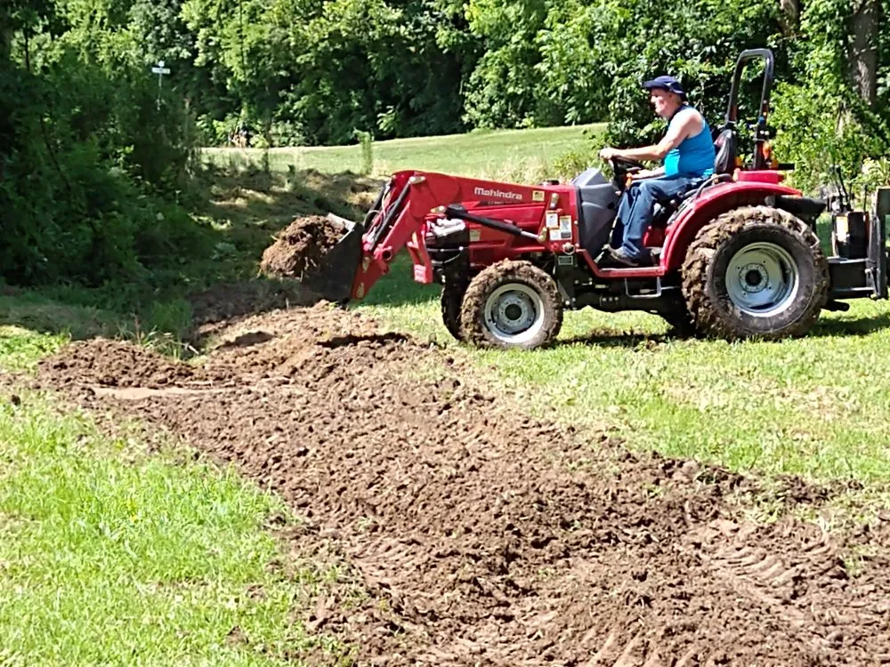 Slide of Gilco's Handy Services and lawn maintenance