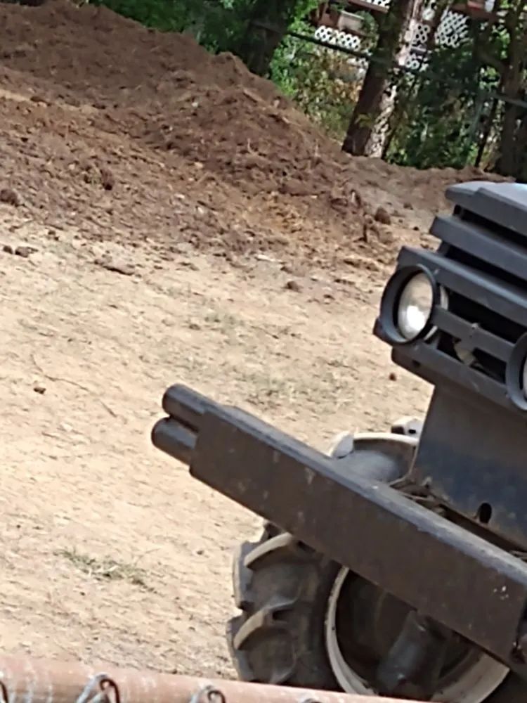 Slide of Gilco's Handy Services and lawn maintenance